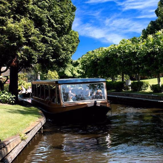 Privé boot (30 personen ) overdekt met Schipper